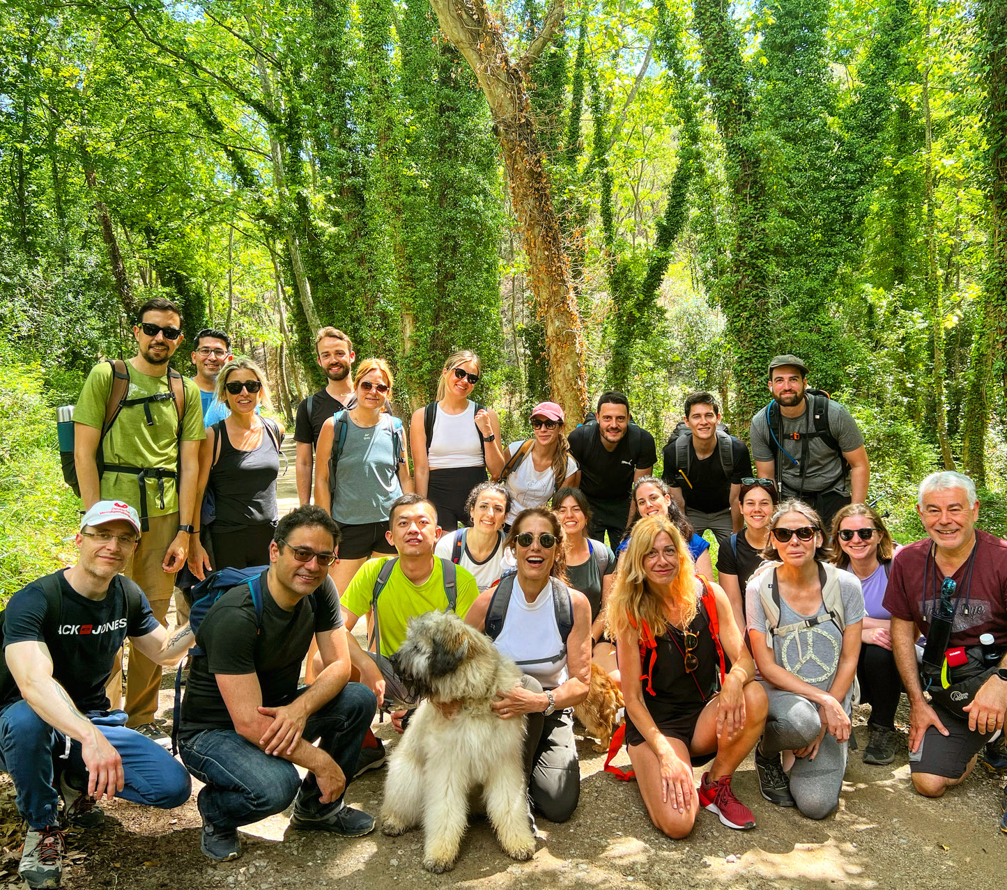 ⛰️ Ruta en Montblanc 🐉 Fiesta de Sant Jordi 🌹📚 Intermedio 13km 💪 ➸ 📅 Sábado, 20.04.24 💰39€
