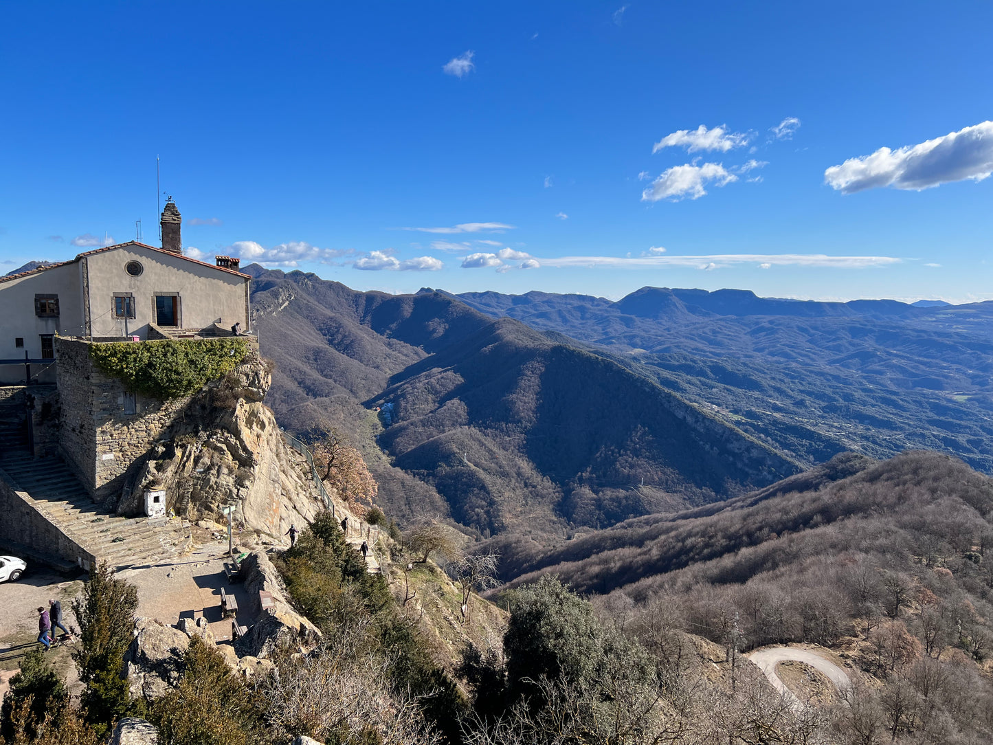 🔒COMPLETO 😍 Espléndido Vidrà, Cascada Molí y vista Pirineos 🦅 Intermedio 💪🏾 ➸ 📅 Sábado, 11.01.25