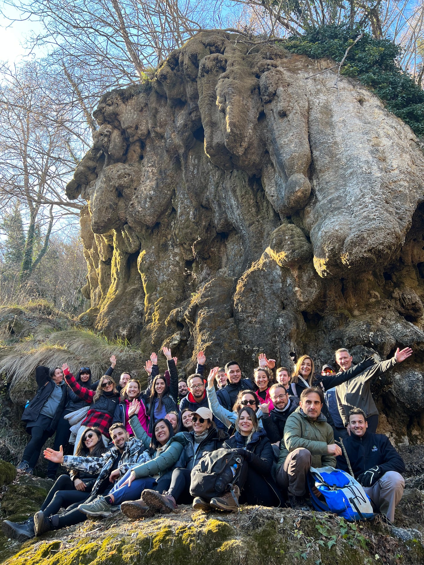 🔒COMPLETO 😍 Espléndido Vidrà, Cascada Molí y vista Pirineos 🦅 Intermedio 💪🏾 ➸ 📅 Sábado, 11.01.25