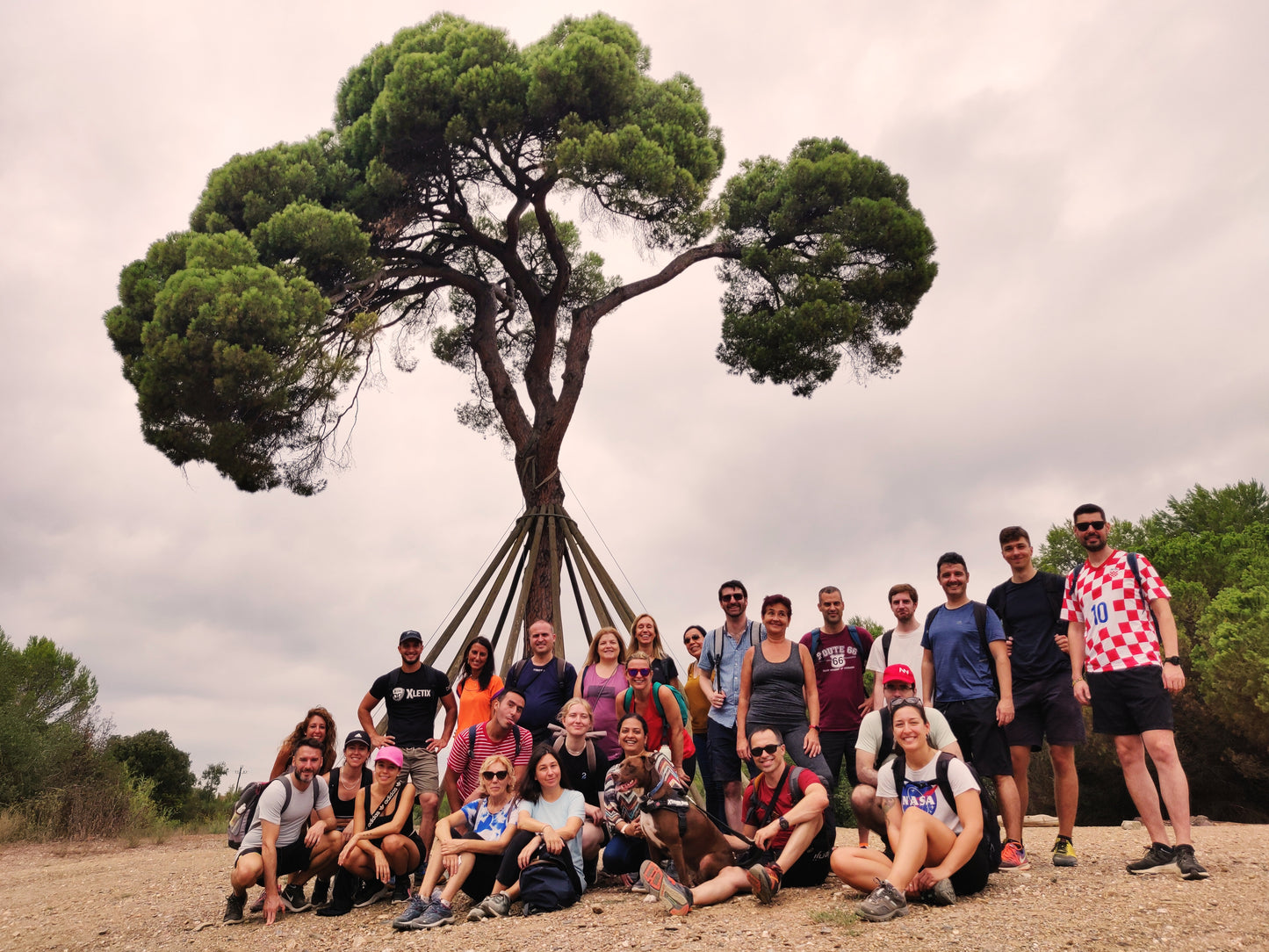 🌞 Baixador Vallvidriera - Sant Cugat ⛰️ Fácil 11km 💪 ➸ 📅 14.05.23 💰 20€