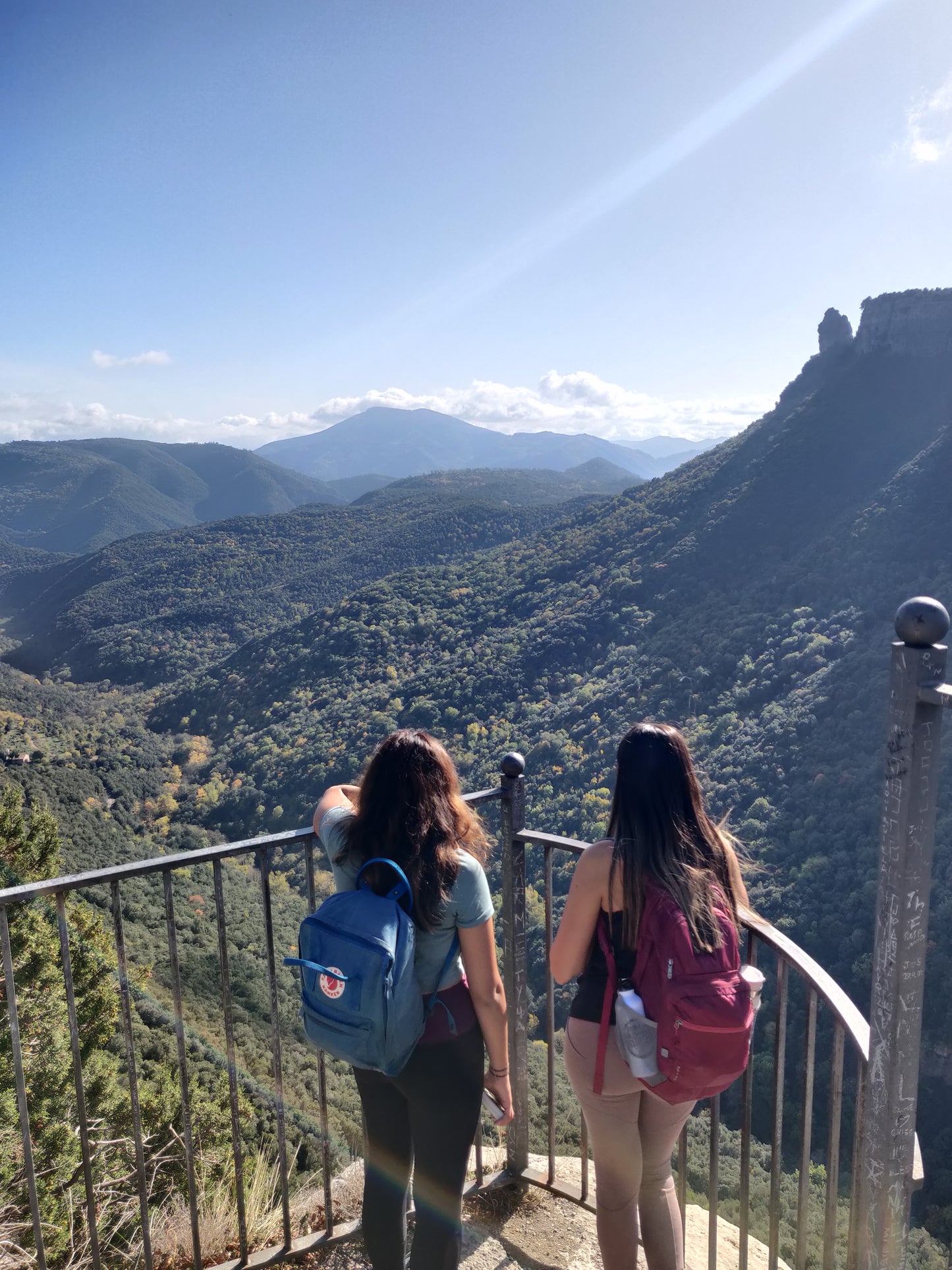 🔒COMPLETO 🏰 Rupit medieval y cascada de 100 metros! 🌊 Intermedio 12km 💪 ➸ 📅11.11.23 💰39€