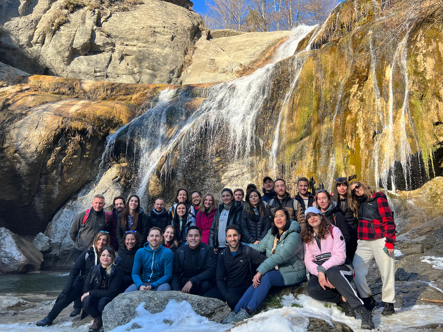🔒COMPLETO 😍 Espléndido Vidrà, Cascada Molí y vista Pirineos 🦅 Intermedio 💪🏾 ➸ 📅 Sábado, 11.01.25