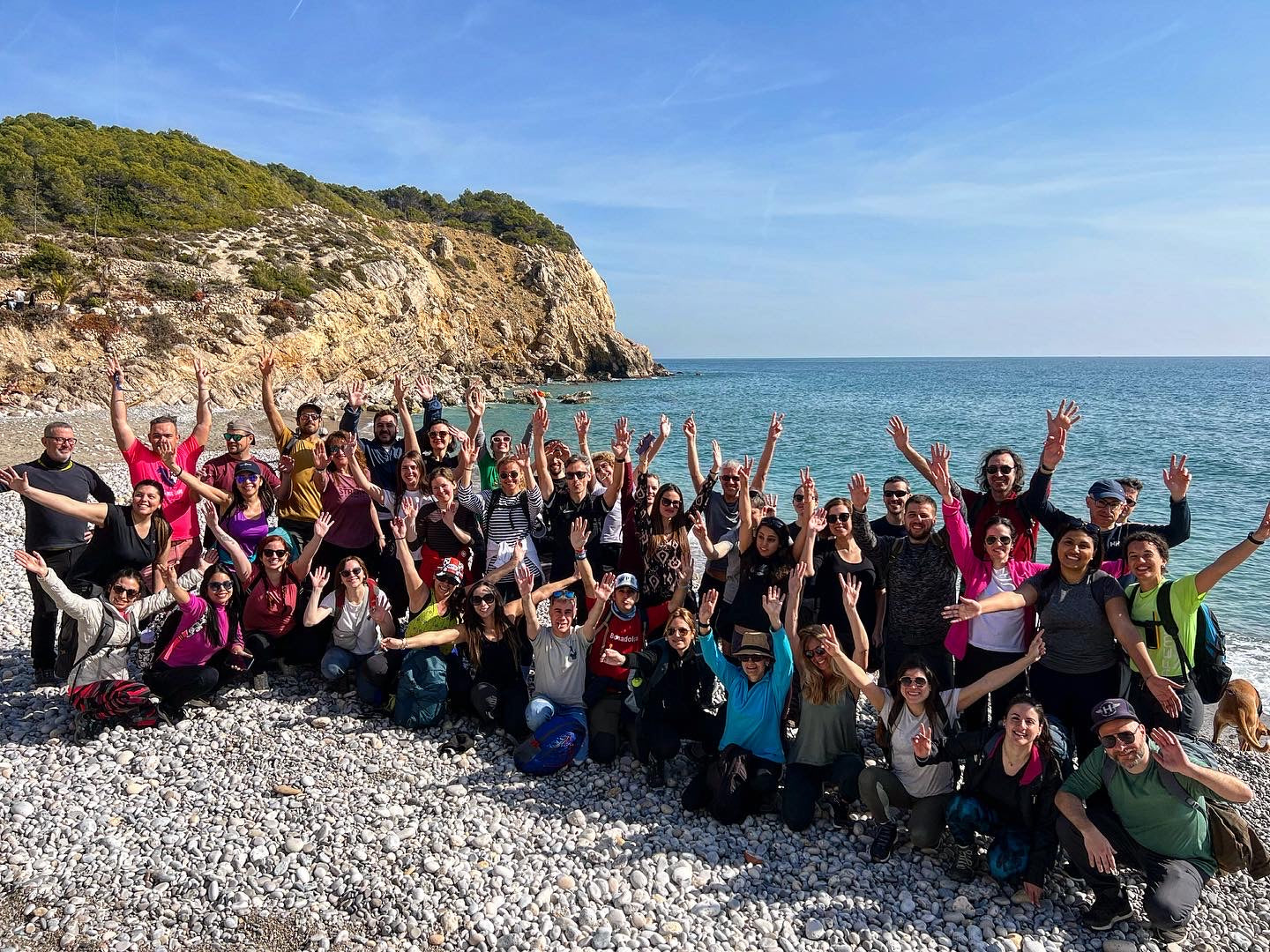 🔥1 plaza 🌞 MARTES - Preciosa ruta costera Vilanova - Sitges 🌊 Fácil 10km 💪 ➸ 📅 15.08.23 💰 20€
