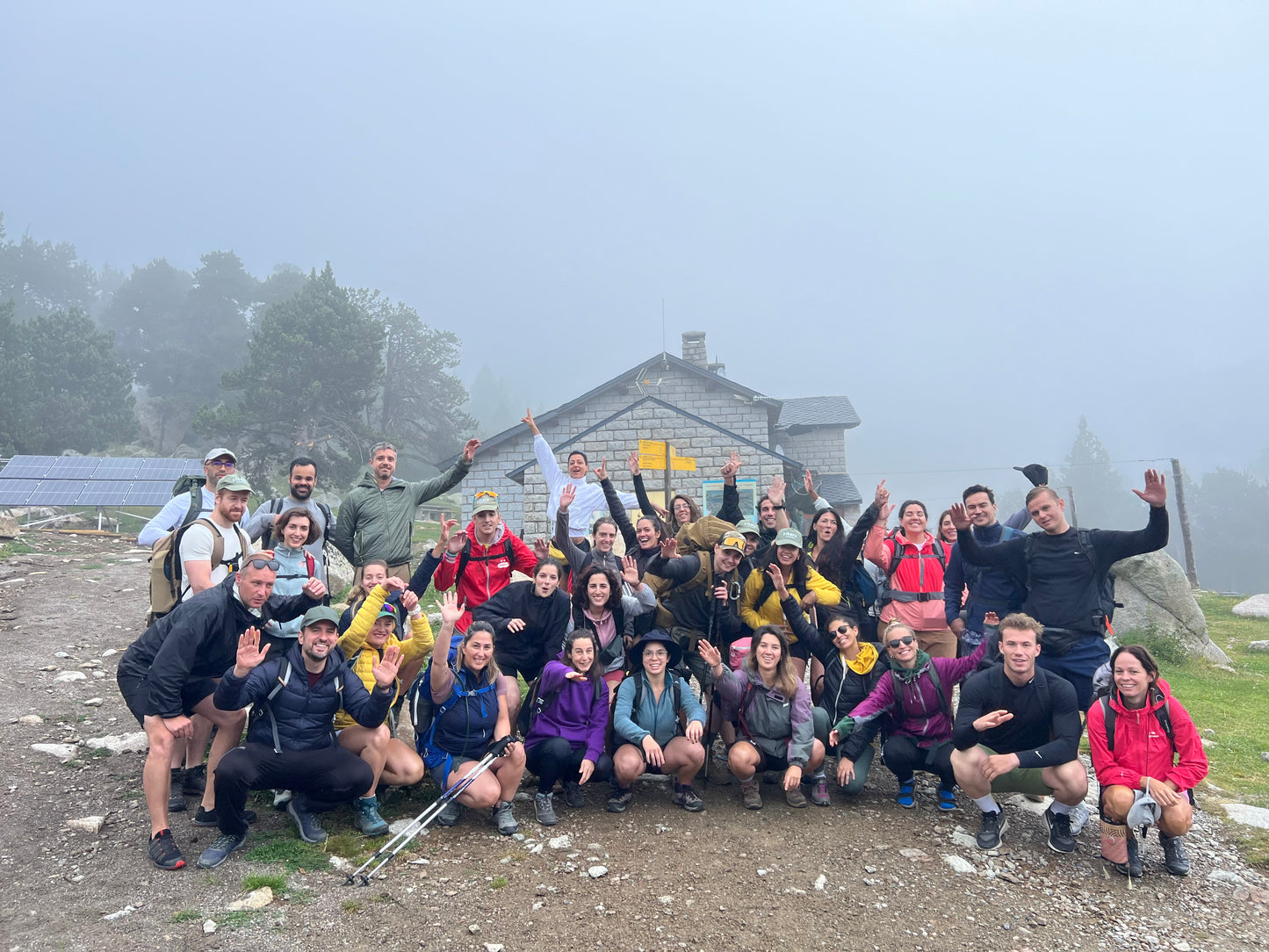 🌙 Finde de refugio en Pirineos 🏔️ Entre montañas, lagos y estrellas ⭐️ Avanzado 💪 ➸ 🗓️ Sábado, 21.06.25 - Lunes, 23.06.25