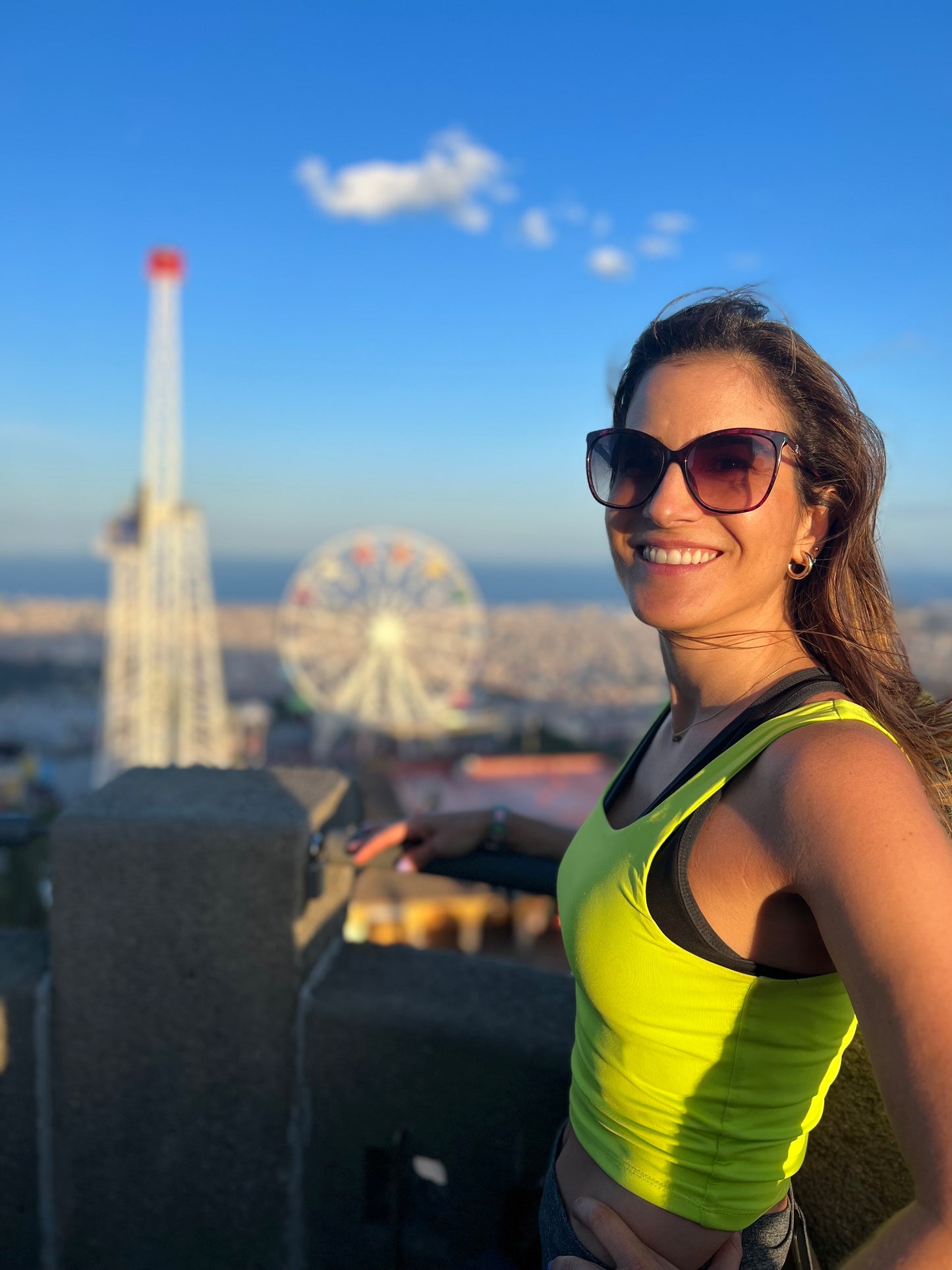 🚅 EN TREN 🌙 Ruta nocturna: Atardecer en el Tibidabo 🌅 Fácil-Intermedio 10km ➸ 📅 Viernes, 30.05.25