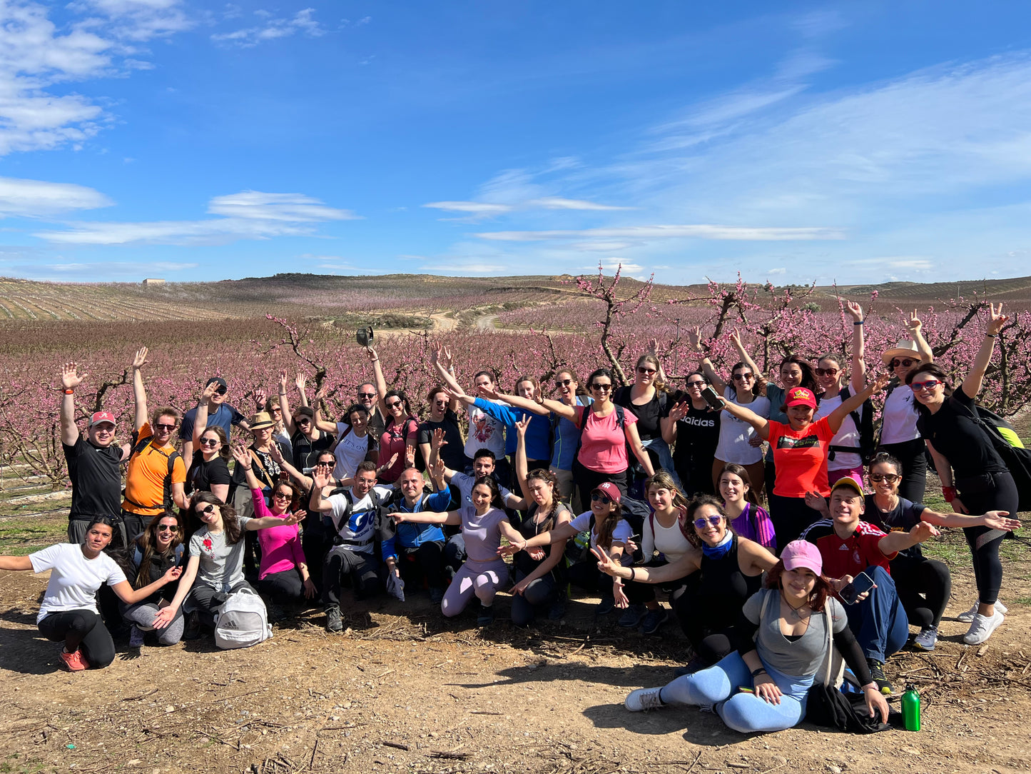 🔒COMPLETO 🌺 Aitona: Viaje hacia un fugaz mar de flores 🌺 Fácil 15km 💪➸ 📅 Sábado, 15.03.25